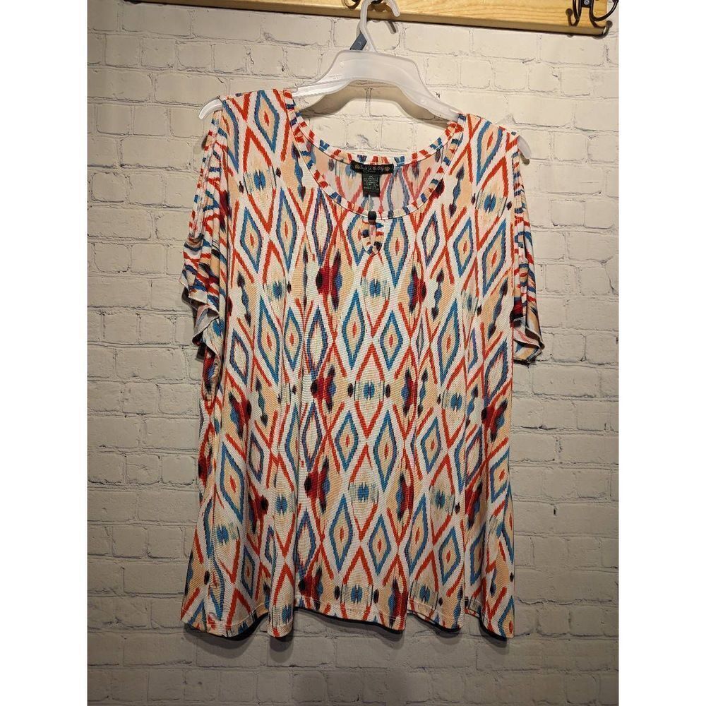 Suzie of the city cold shoulder stretchy top 2x